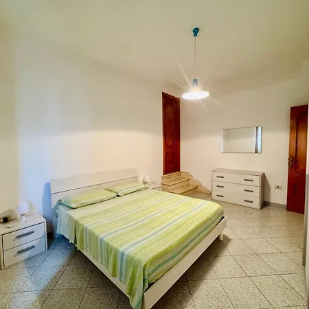 Casedda A Lu Mare * Torre Santa Sabina